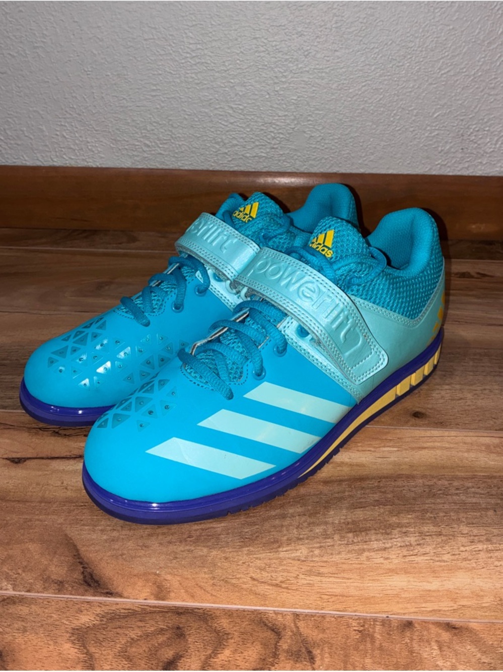 Adidas women’s power lift 3.1 weight lifting shoes, blue - size 8